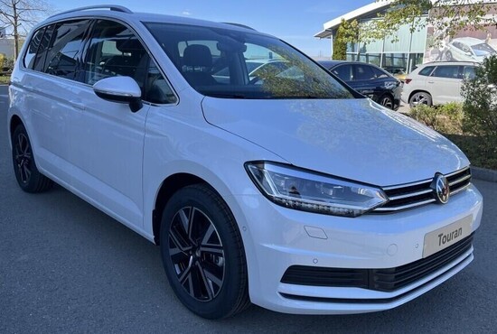 VOLKSWAGEN Touran People 1,5 TSI EVO2 7DSG 110 kW_4