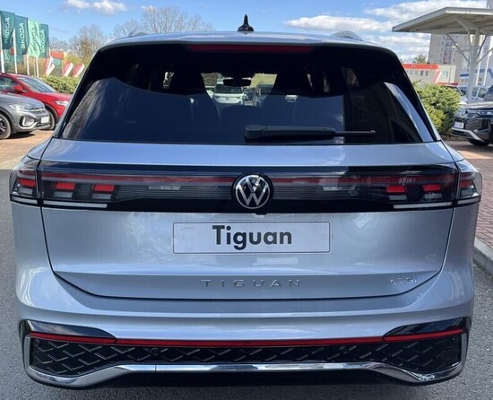 VOLKSWAGEN Tiguan R-Line People 1,5 eTSI mHEV 110 kW_3