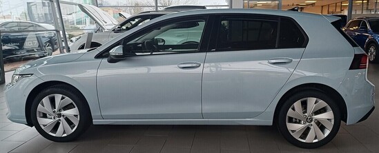 VOLKSWAGEN Golf People 1,5 eTSI 110 kW 7 DSG mHEV_2