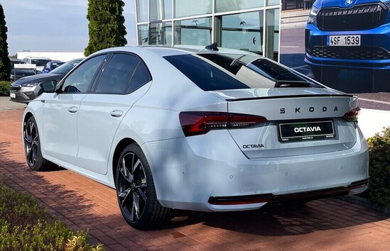 ŠKODA Octavia Sportline 1,5 TSI 110 kW_3