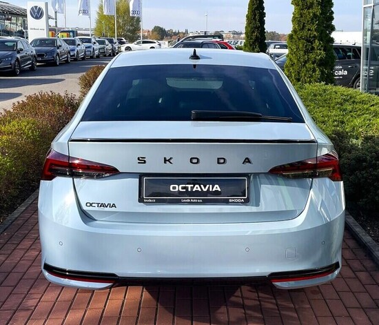ŠKODA Octavia Sportline 1,5 TSI 110 kW_4