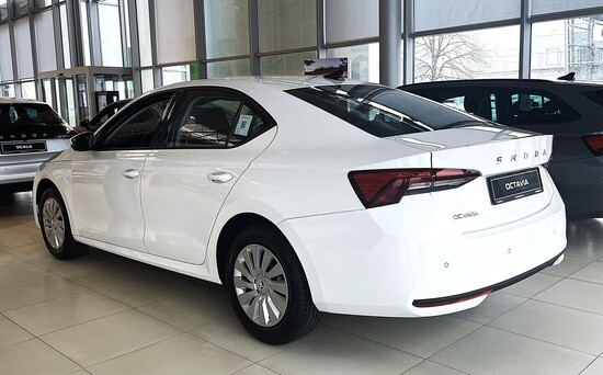 ŠKODA Octavia Essence 2,0 TD 110 kW_2