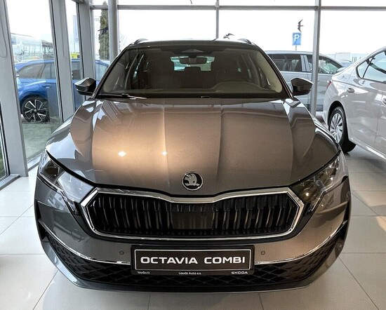 ŠKODA Octavia Combi 130 let 1,5 TSI 110 kW_4
