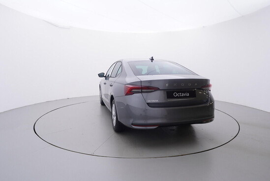 ŠKODA Octavia 130 let Selection 1,5 TSI 85kW_4