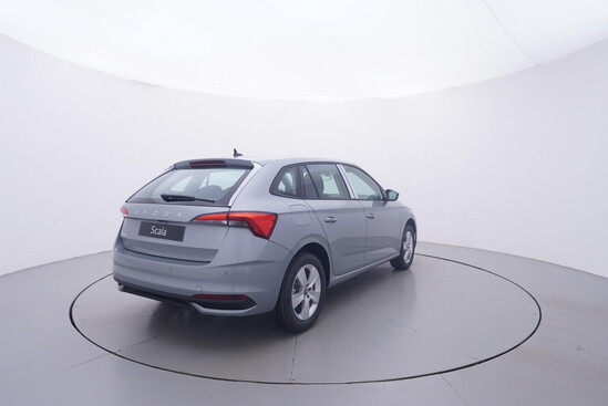 ŠKODA Scala Selection 1,0 TSI 85 kW_5
