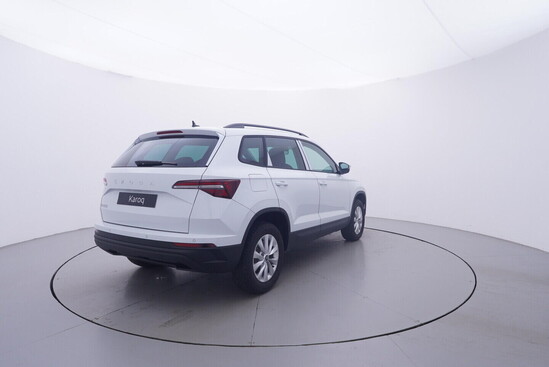 ŠKODA Karoq Selection 2,0 TDI 85 kW_5