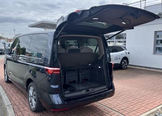 VOLKSWAGEN Multivan Long Life 1,5 TSI PHEV 4M 180 kW Plug-in hybrid_3