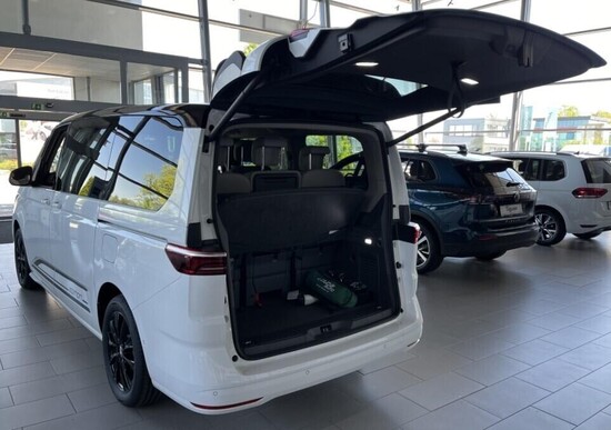 VOLKSWAGEN Akční Multivan Long Life 1,5 TSI PHEV 4M DSG 180 kW_3