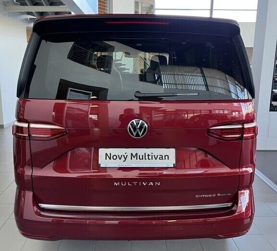 VOLKSWAGEN Akční Multivan Long Style 1,5TSI PHEV 4M 130 kW  6 DSG Plug-in hybrid_3