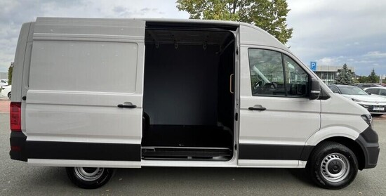 VOLKSWAGEN Crafter skříň 35 2,0 8AU FWD SR 103 kW_4
