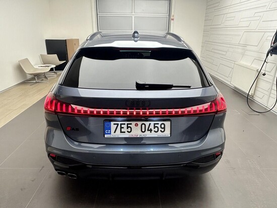 AUDI A5 Avant TDI quattro 150 kW_3