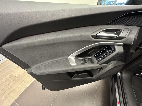 AUDI Q5 S-line 40 TDI quattro STR 150 kW_5