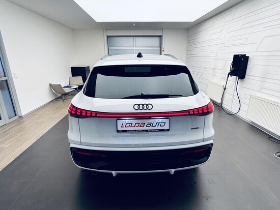 AUDI Q5 S-line 40 TDI quattro STR 150 kW_3