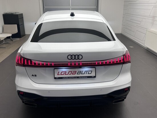 AUDI A5 Limuzína TFSI 110 kW_3