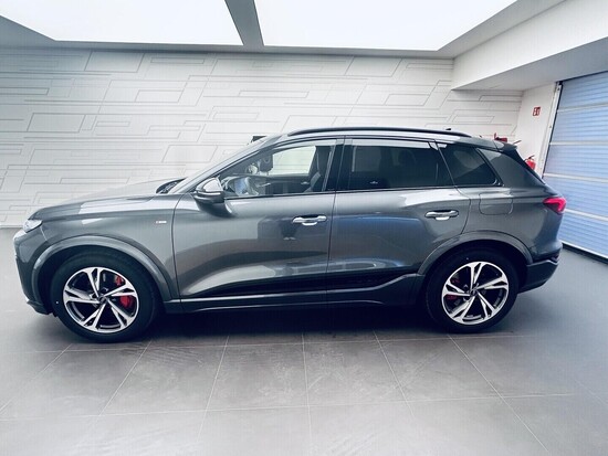 AUDI Q6 SUV e-tron quattro 315 kW_2