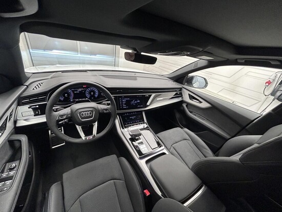 AUDI Q8 SUV TDI quattro 210 kW_5