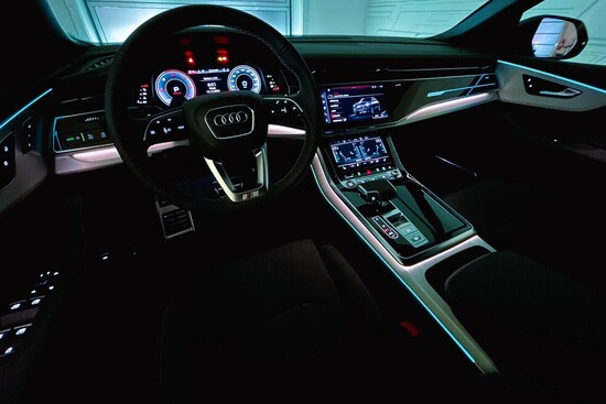 AUDI Q8 SUV TDI quattro 210 kW_5