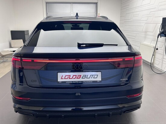 AUDI Q8 SUV TDI quattro 210 kW_3