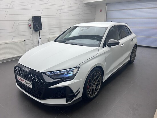 AUDI RS 3 Sportback 2,5 TFSI 294 kW_1