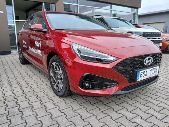 HYUNDAI i30 HB PD PE GO Czech! 1,5i 71 kW_3