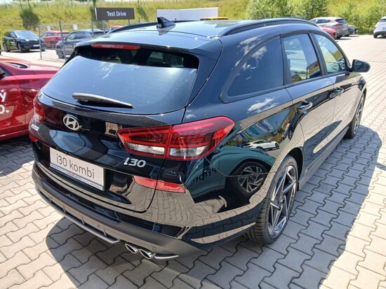 HYUNDAI i30 WG PD PE NLINE  1,5 T-GDI MHEV 103 kW  _4