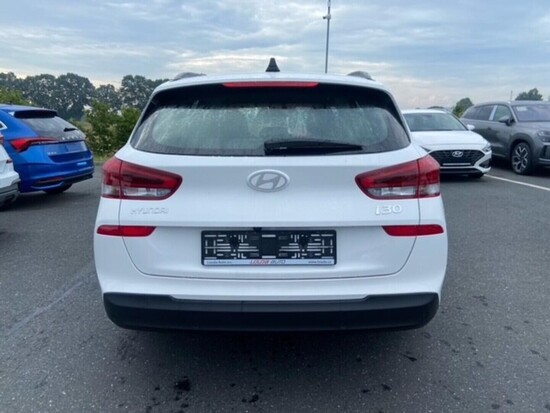 HYUNDAI i30 WG PD PE COMFORT 16  1,5 T-GDI MHEV 103 kW  _5