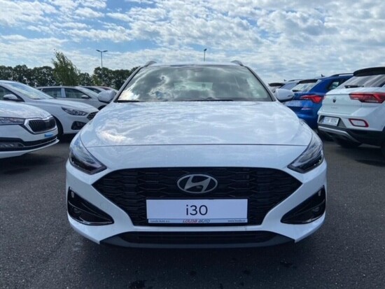 HYUNDAI I30 WG 26 1,6TGDI DCT STYLE 110 kW_2