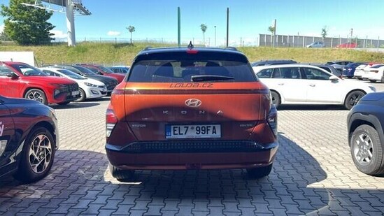 HYUNDAI KONA EV SX2 Czech Edition POWER 64,8 kWh 150 kW_5