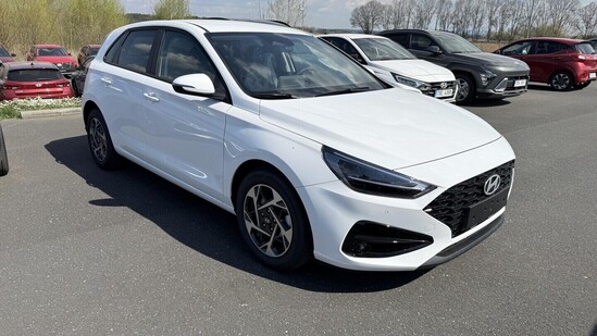 HYUNDAI I30 HB 26 1,6TGDI 110 kW DCT SMART_3
