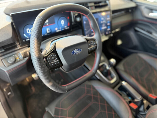 FORD Puma ST-Line X, 1.0 EcoBoost Hybrid (mHEV), 92 kW, 6st. manuální, přední pohon_5