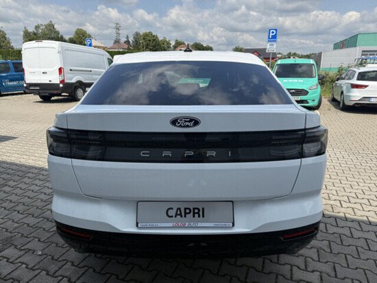 FORD Elektrické  Capri Premium 77 kWh prodloužený dojezd (210 kW/286k) _4