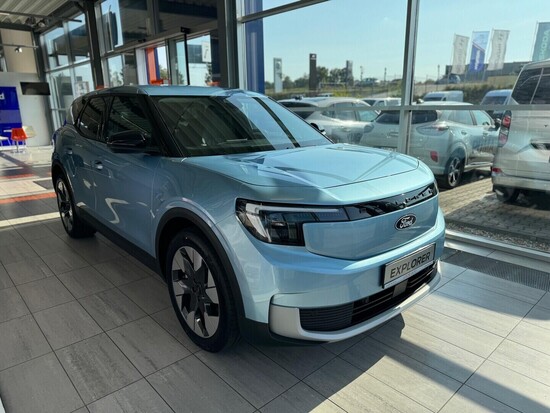 FORD Elektrický Explorer Premium 77 kWh,0 PRODLOUŽENÝ DOJEZD 210 kW_2