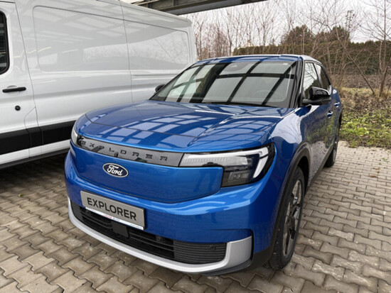 FORD Elektrický Explorer AWD Premium 79 kWh 250 kW_1