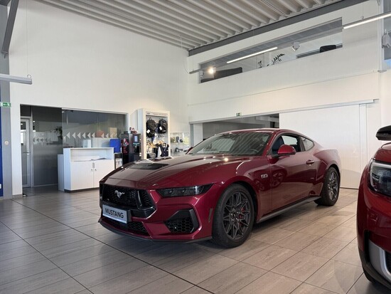FORD Mustang Fastback 5,0 GT 328 kW_1