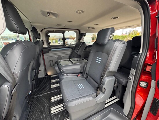 FORD Tourneo Custom Active AWD 2,0 EcoBlue 125 kW_4
