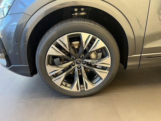 AUDI Q8 SUV 50 TDI quattro 210 kW_3