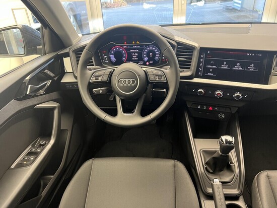 AUDI A1 Advanced 25 TFSI 70 kW_5
