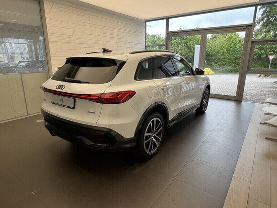 AUDI Q5 S-line 40 TDI quattro STR 150 kW_2