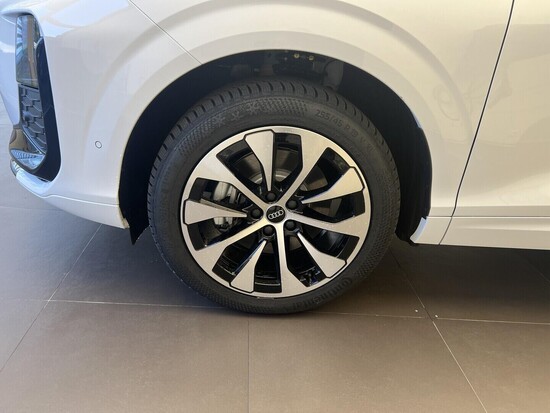 AUDI Q3 TFSI quattro 150 kW_3