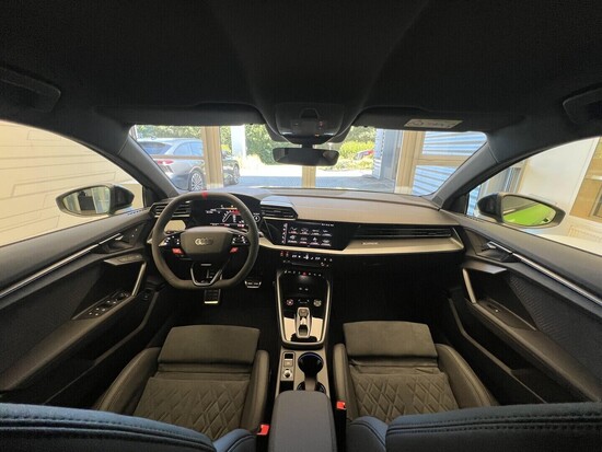 AUDI RS 3 Limuzína quattro 2.5 TFSI 253 kW_4