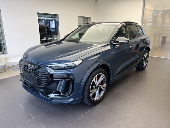 AUDI Q6 SUV e-tron quattro 315 kW_1