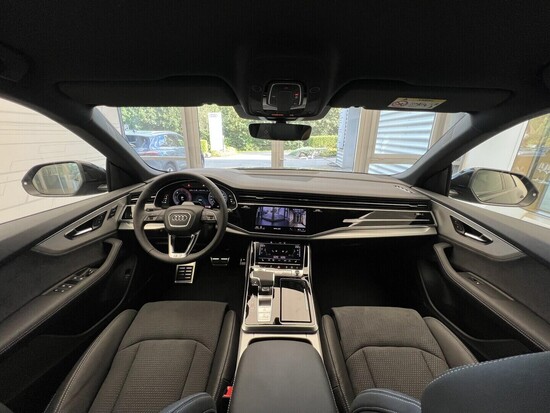 AUDI Q8 SUV TDI quattro 210 kW_4