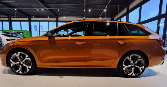 ŠKODA Octavia Combi RS 2,0 TSI 195 kW_3