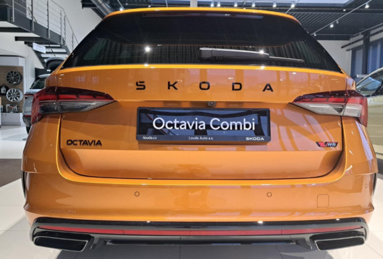ŠKODA Octavia Combi RS 2,0 TSI 195 kW_4