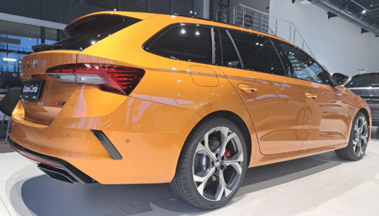ŠKODA Octavia Combi RS 2,0 TSI 195 kW_5