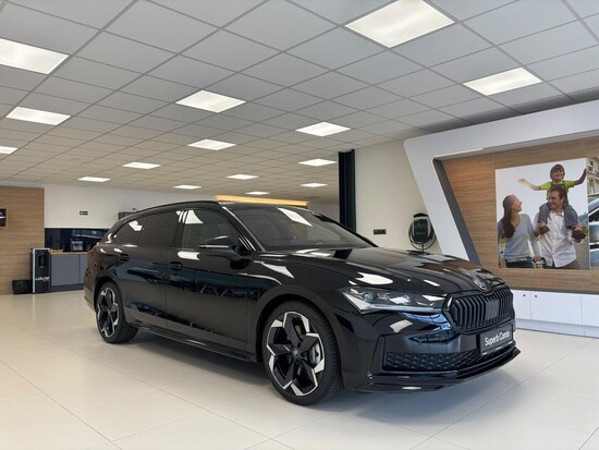 ŠKODA Superb Combi Sportline 2,0 TDI 4x4 142 kW_4