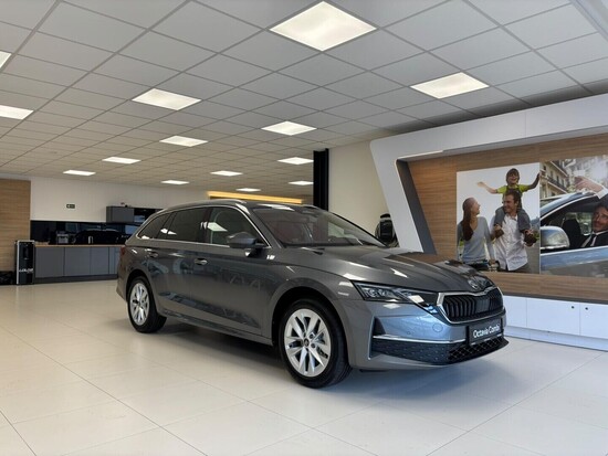 ŠKODA Octavia Combi Selection 1.5 TSI 110 kW_4