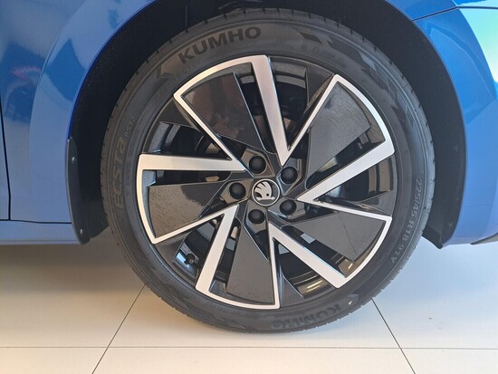 ŠKODA Octavia Combi Sportline 1,5 TSI m-HEV 110 kW _5