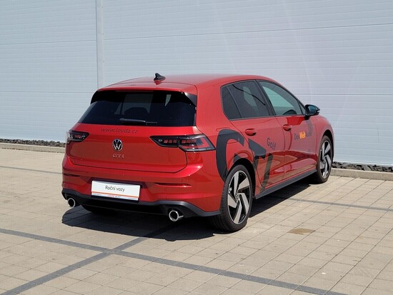 VOLKSWAGEN GOLF GTI 2.0 TSI 195 kW automat, DPH_3