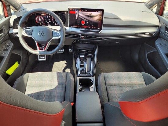 VOLKSWAGEN GOLF GTI 2.0 TSI 195 kW automat, DPH_4